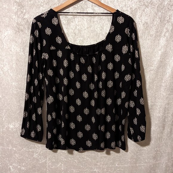 Old Navy Black with White Design Peasant Sleeve Blouse Size L - Picture 12 of 13